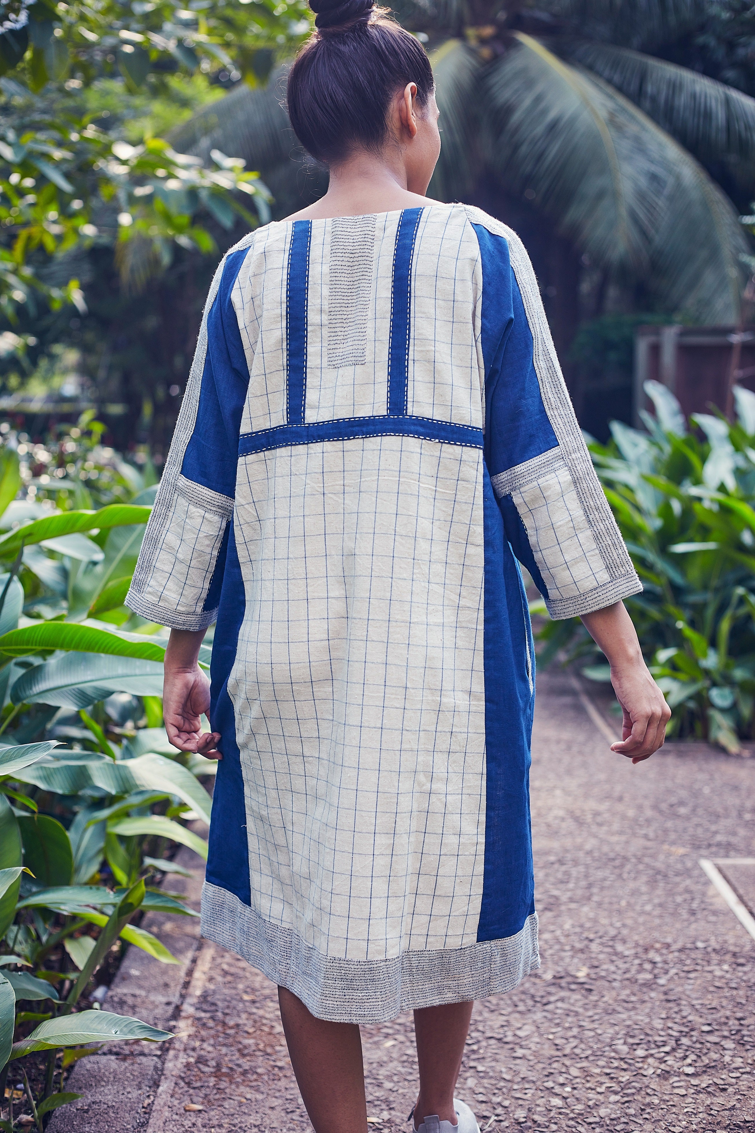Ivory-Blue Tapi Knee Length Cotton Dress - Back Image