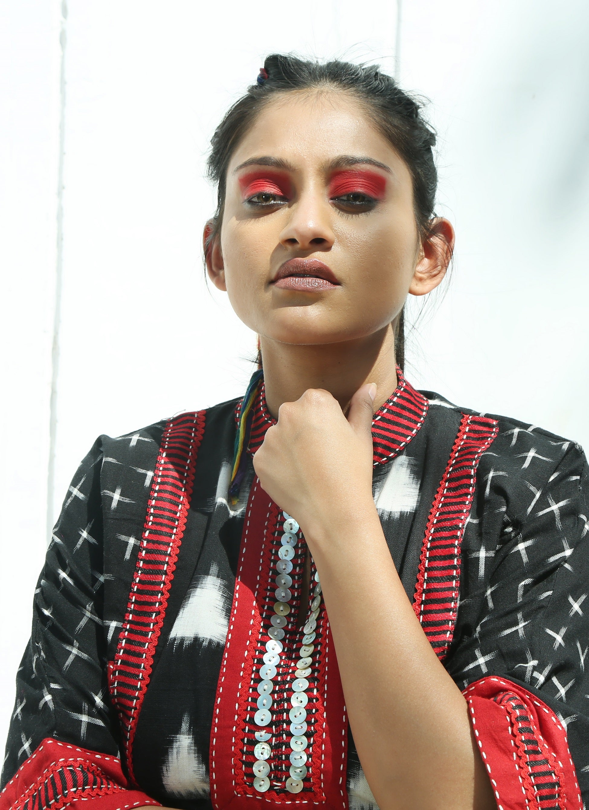 Mrugnayanee Ankle Length Kaftan - Front Detail Image