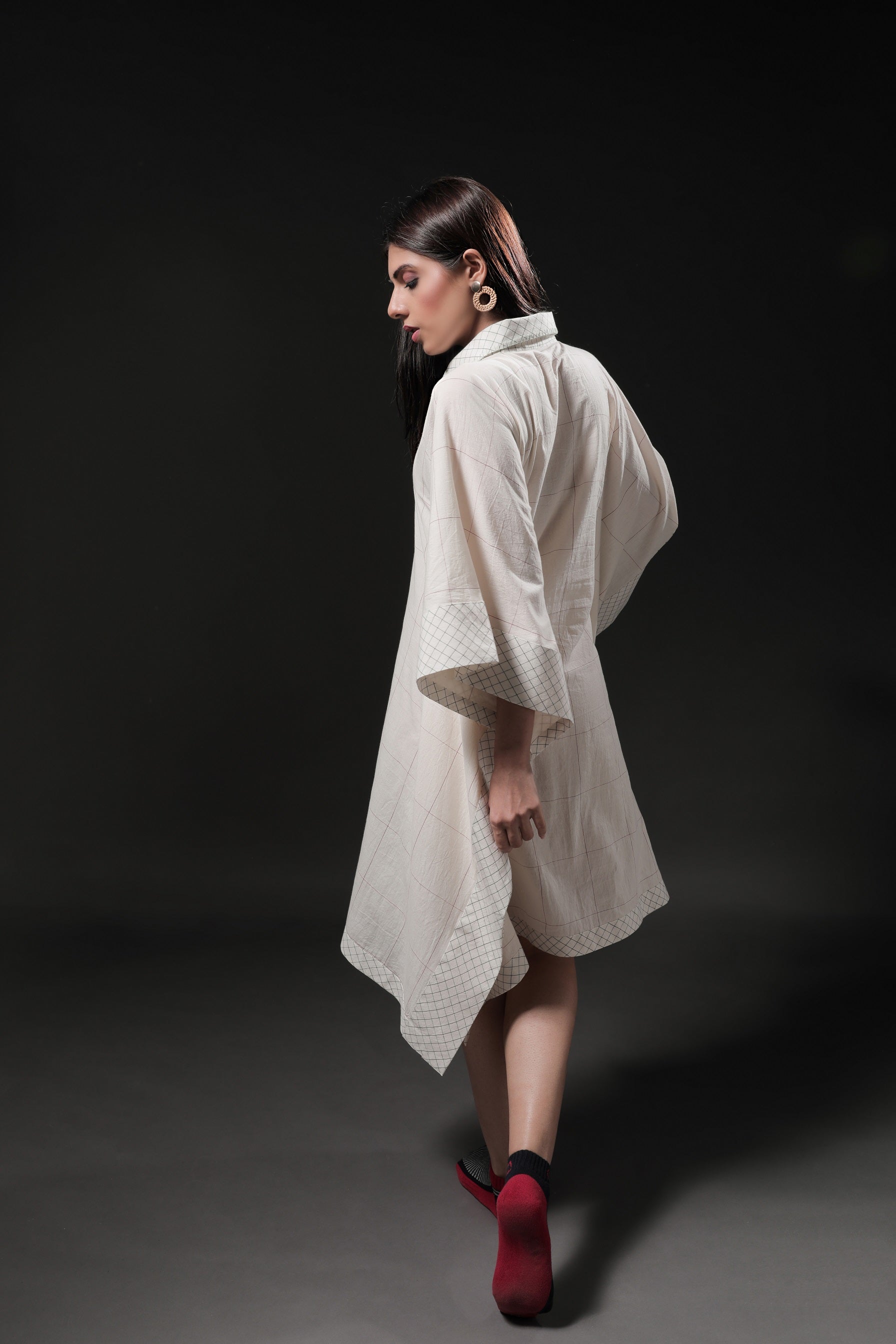 Crossandra Knee Length Kaftan - Back Image