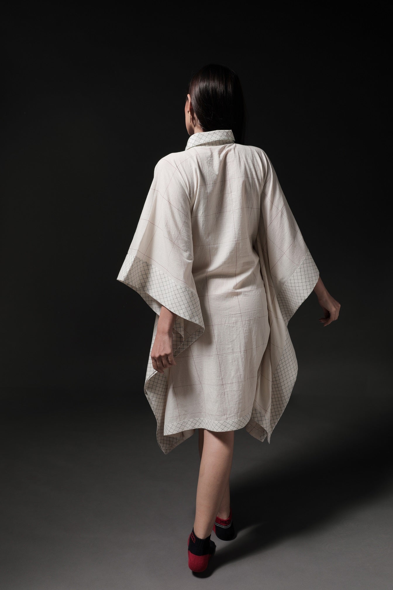 Crossandra Knee Length Kaftan - Back Image
