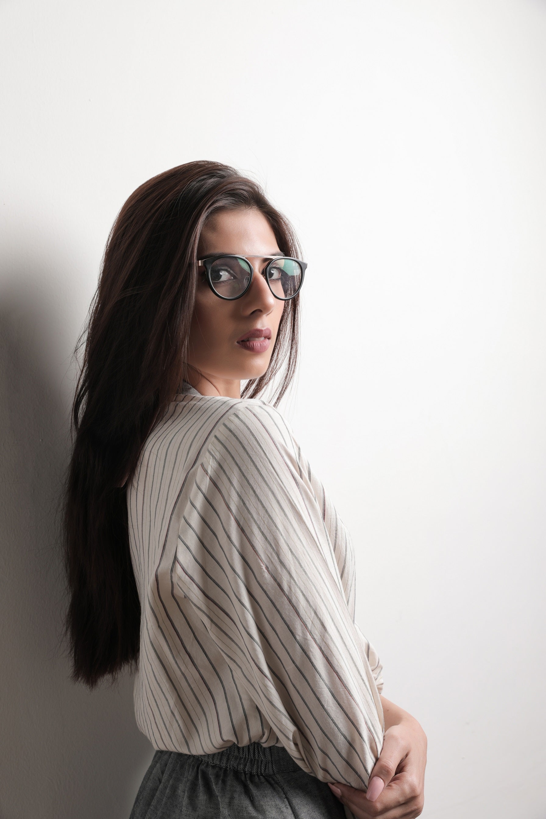 Murraya Round Neck Shirt - Side Image